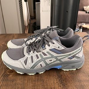 ASICS Gel Venture 7 Size 8.5 Grey Mint Green